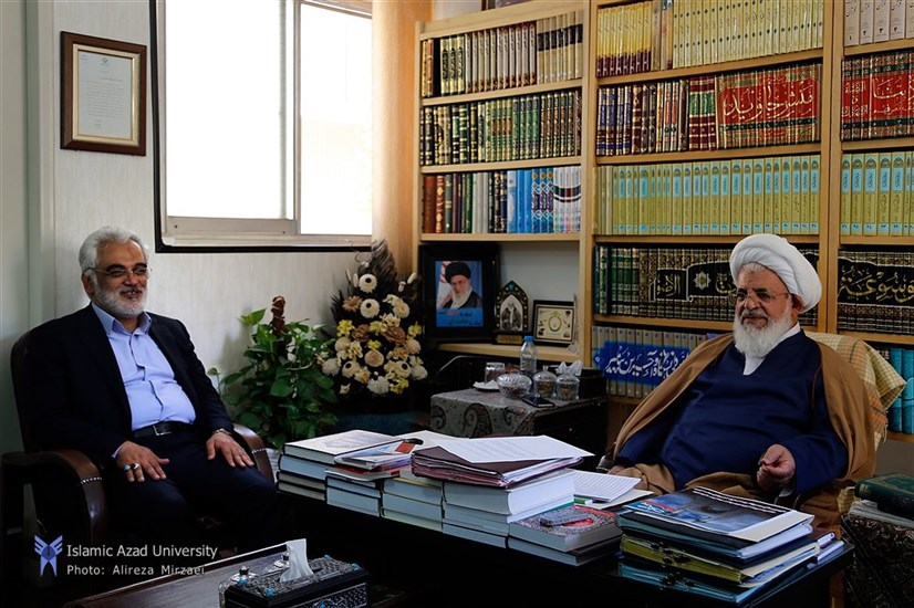 دکتر طهرانچی با آیت الله ناصری نماینده ولی فقیه در استان یزد دیدار کرد