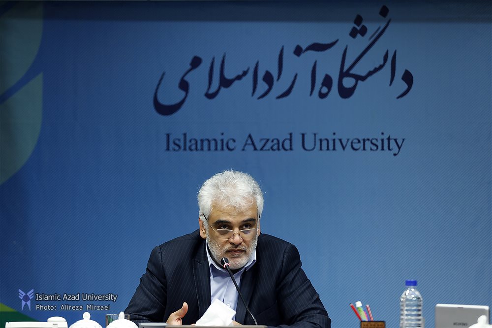 دانشگاه آزاد اسلامی باید به دانشگاه مولد تبدیل شود